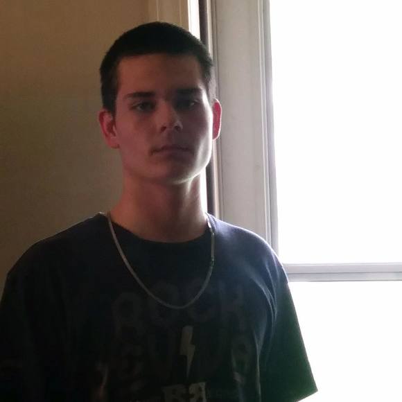 Meet your Posher, Kyle - Picture 1 of 1